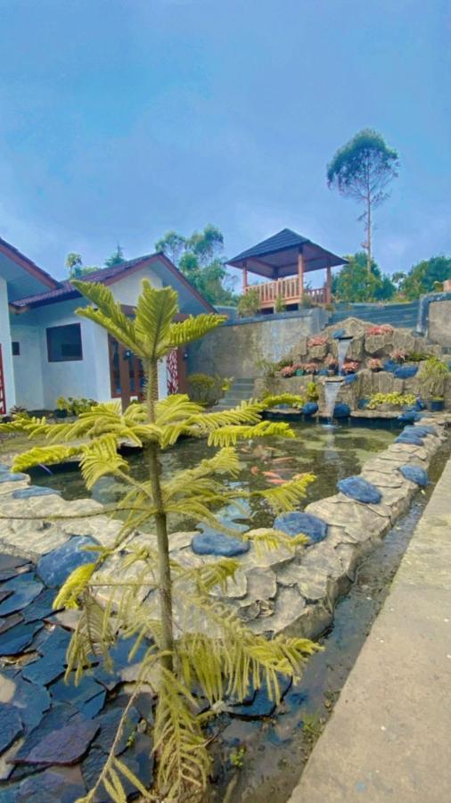Villa Madinna Dieng Diyeng Exterior photo